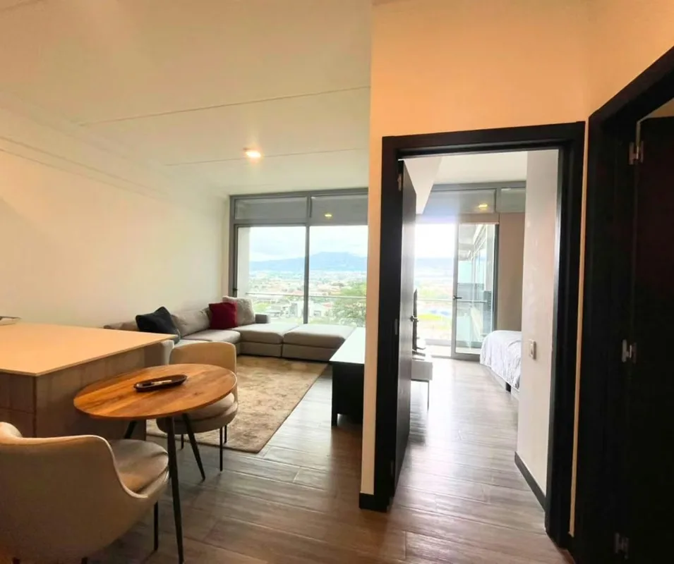 Alquiler hermoso apartamento amueblado en Rohrmoser