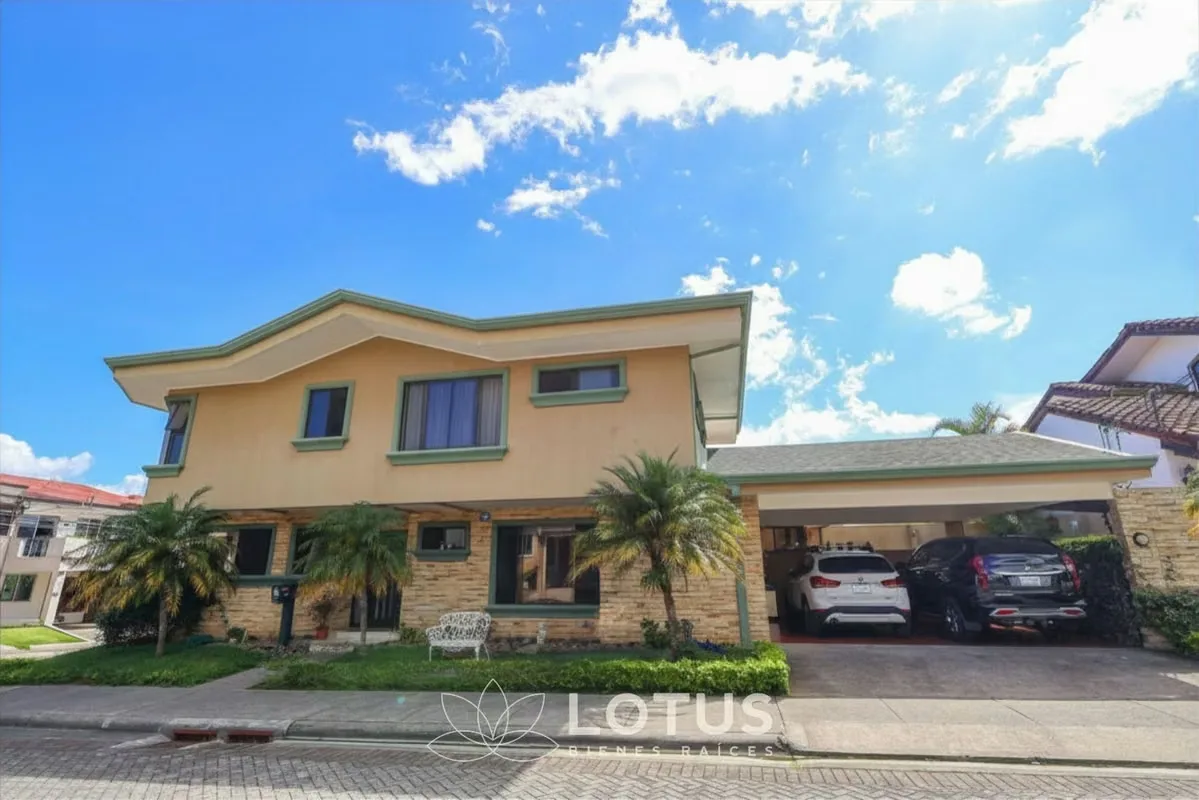 Casa en Venta en Condominio Lomas de Granadilla, Curridabat — 4 hab., Cód. AJ066, photo 4