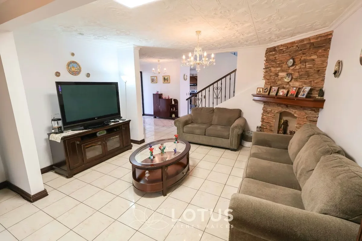 Casa en Venta en Condominio Lomas de Granadilla, Curridabat — 4 hab., Cód. AJ066, photo 9