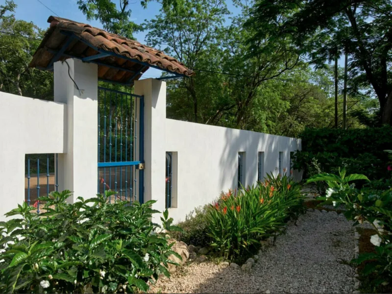 10 Bed Hotel / Leisure For Sale in Tamarindo, photo 4