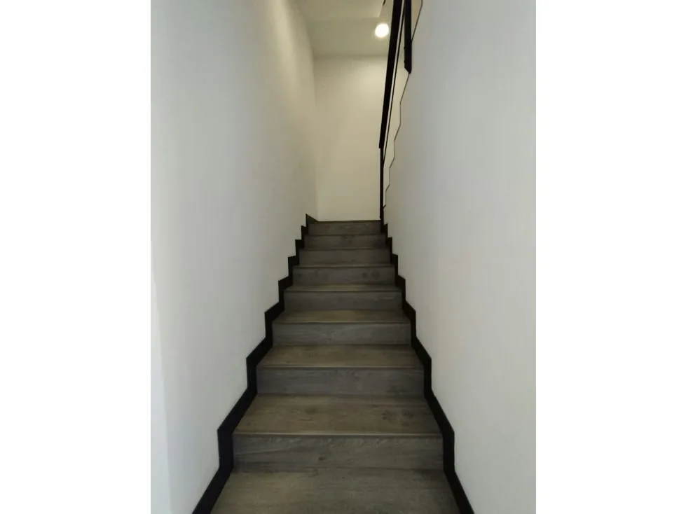 Hermosa casa con acabados de lujo estilo contemporáneo en barrio muy céntrico en San Rafael de Escazú. Excelente estado de mantenimiento, en un condominio muy exclusivo. Precio de ..., photo 13