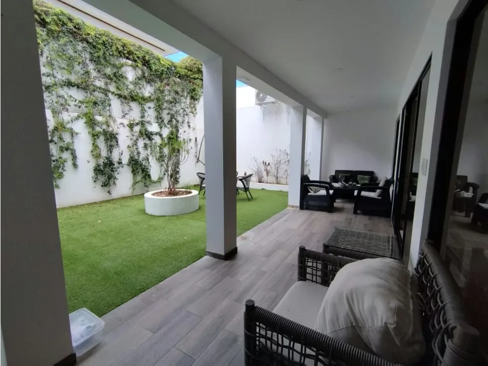 Hermosa casa con acabados de lujo estilo contemporáneo en barrio muy céntrico en San Rafael de Escazú. Excelente estado de mantenimiento, en un condominio muy exclusivo. Precio de ..., photo 7