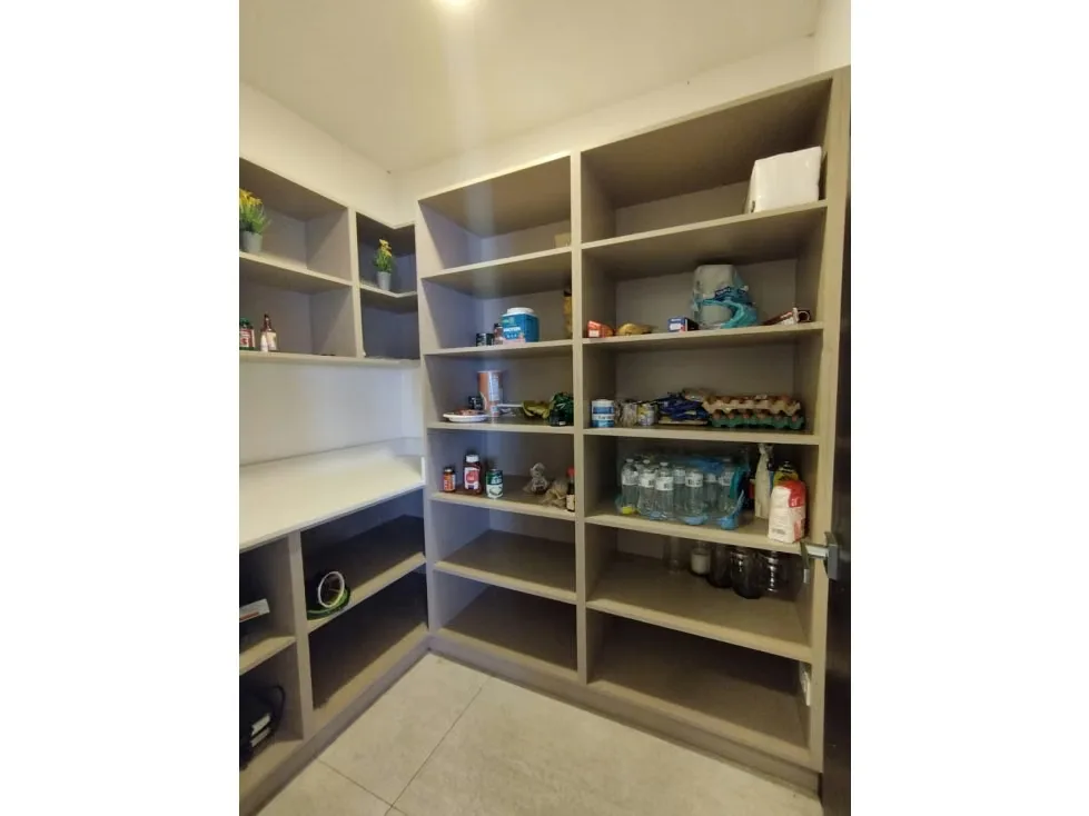 Hermosa casa con acabados de lujo estilo contemporáneo en barrio muy céntrico en San Rafael de Escazú. Excelente estado de mantenimiento, en un condominio muy exclusivo. Precio de ..., photo 8