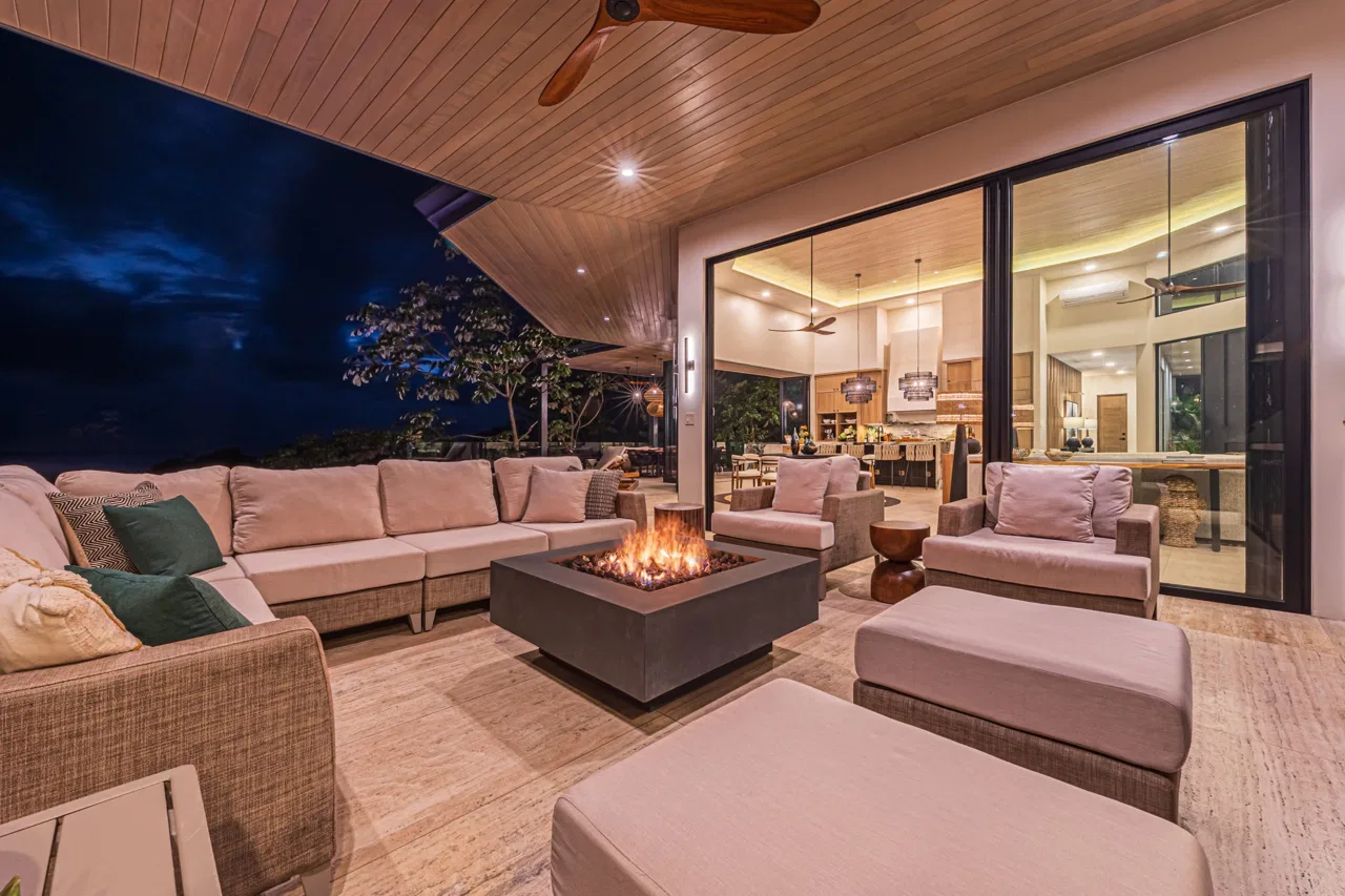 MAJESTIC LUXURY ESTATE WITH FIVE BEDROOMS IN ESCALERAS – 5.5 ACRES, photo 14