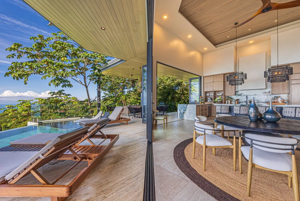 MAJESTIC LUXURY ESTATE WITH FIVE BEDROOMS IN ESCALERAS – 5.5 ACRES, photo 17