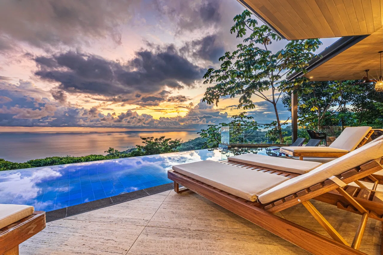 MAJESTIC LUXURY ESTATE WITH FIVE BEDROOMS IN ESCALERAS – 5.5 ACRES, photo 10