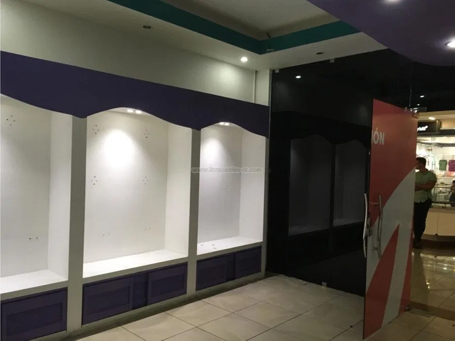 Local Comercial, Paseo Las Flores