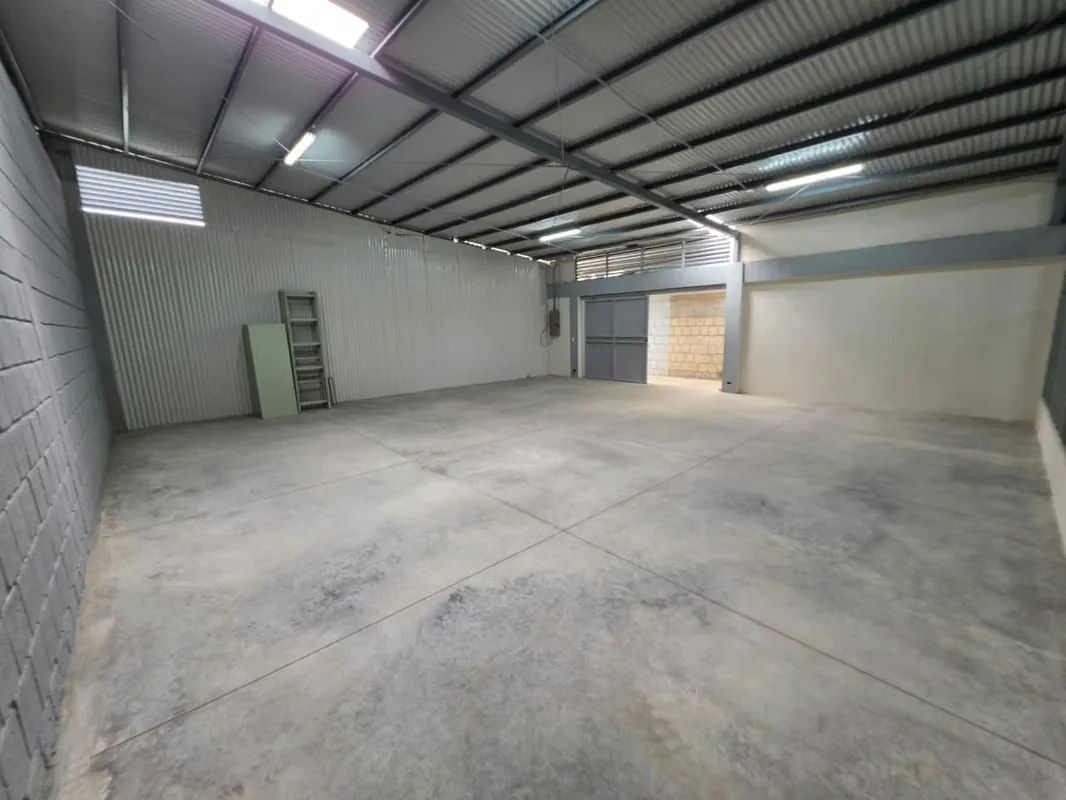 Strategically located warehouse spaces for lease in **Yerbabuena, Tres Ríos**, with excellent access to the main highways connecting **Cartago** and **San José**., photo 6
