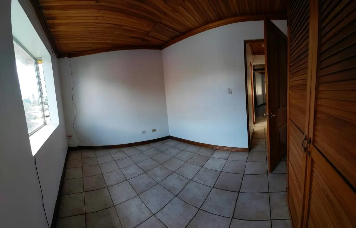 En Los Colegios de Moravia, en una zona tranquila y de poco tránsito, te ofrecemos un apartamento acogedor y ..., photo 3