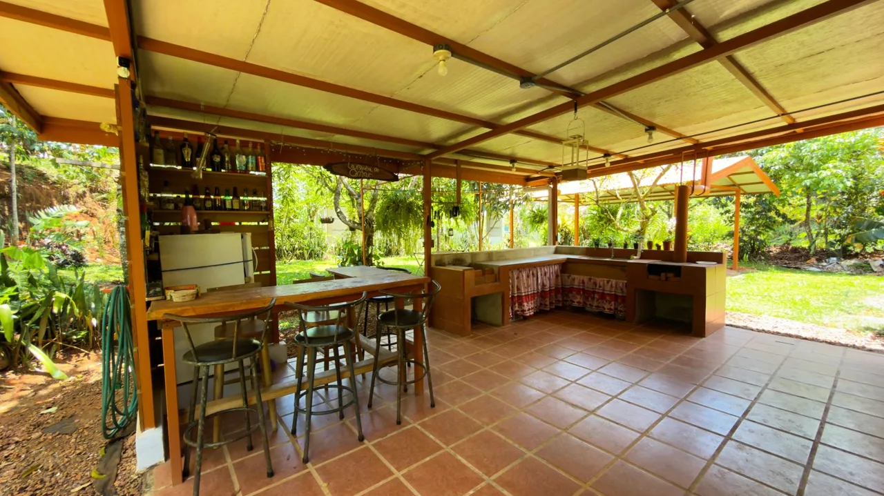 2-Story House with 879 m² Lot for Sale: Connectivity and Space, in Las Mercedes de Cajón, photo 12