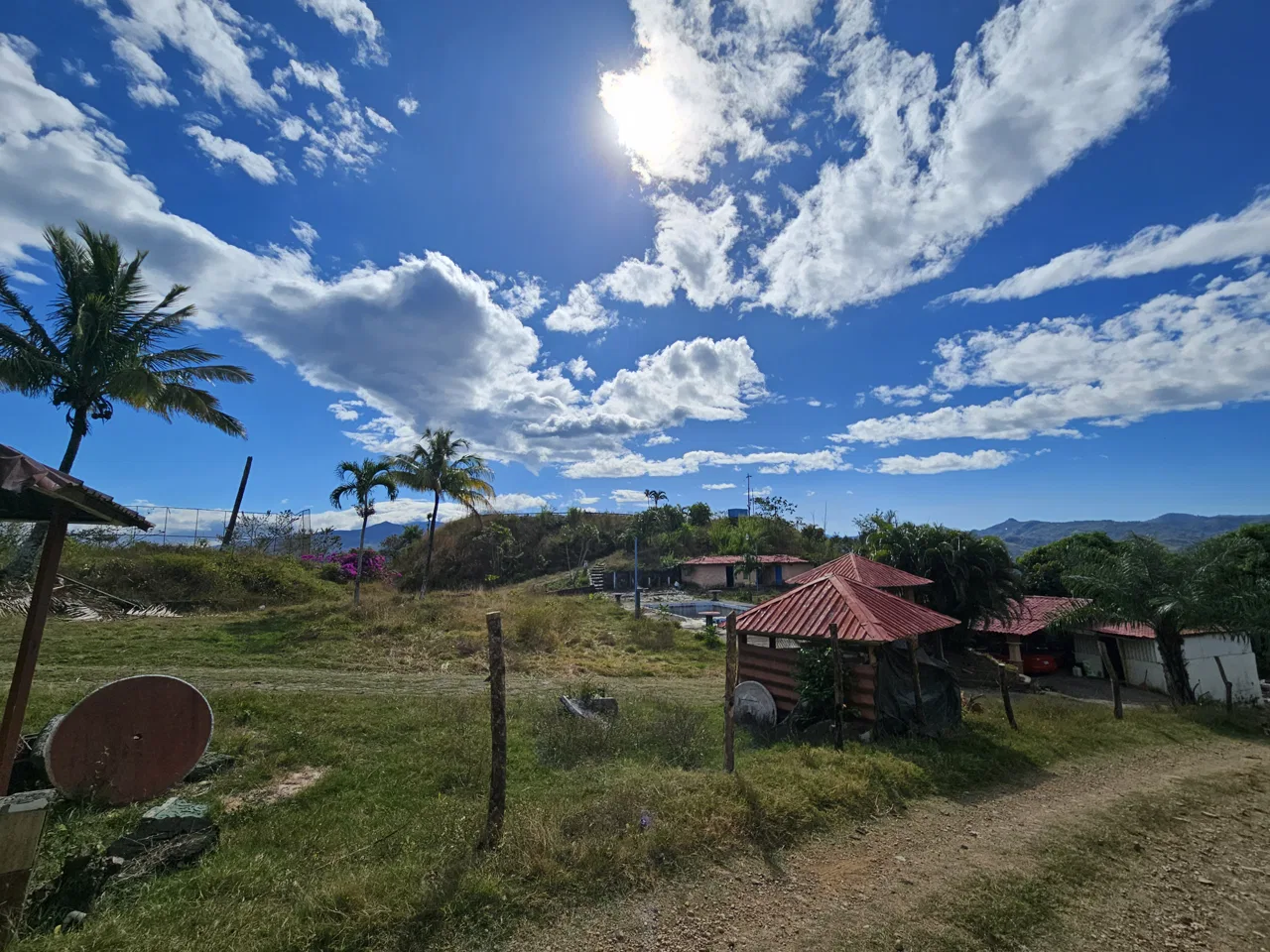 Gem in the Mountains of Turrúcares: Renovate this Tourist Complex
