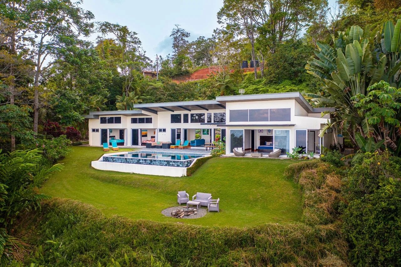 VILLA LUNA PROPERTY WITH THREE BEDROOMS AND SUNSET VIEWS, IN ESCALERAS – 0.66 ACRES, photo 8