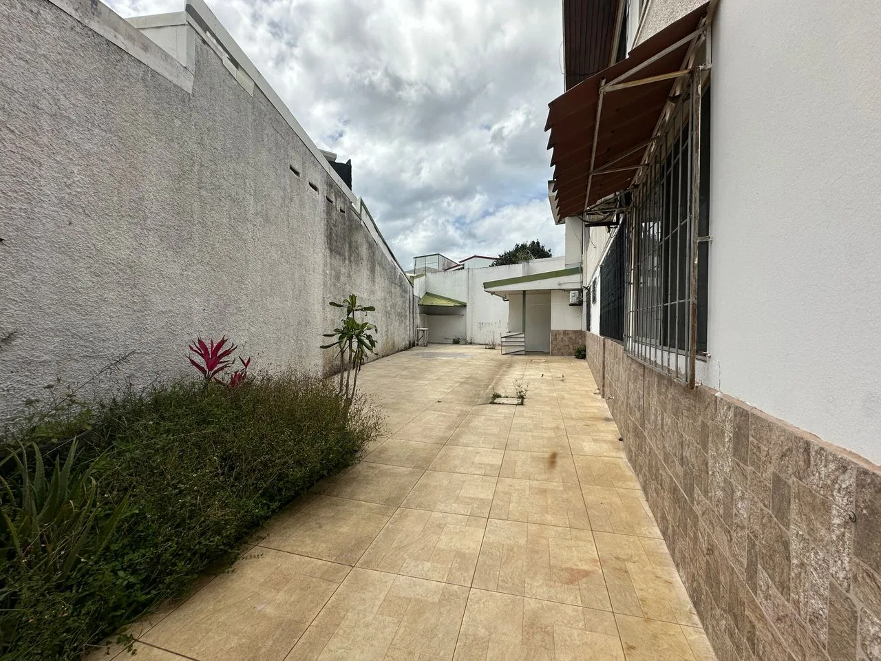VENTA DE CASA PARA INVERSION EN ROHRMOSER CON USO MIXTO, photo 9
