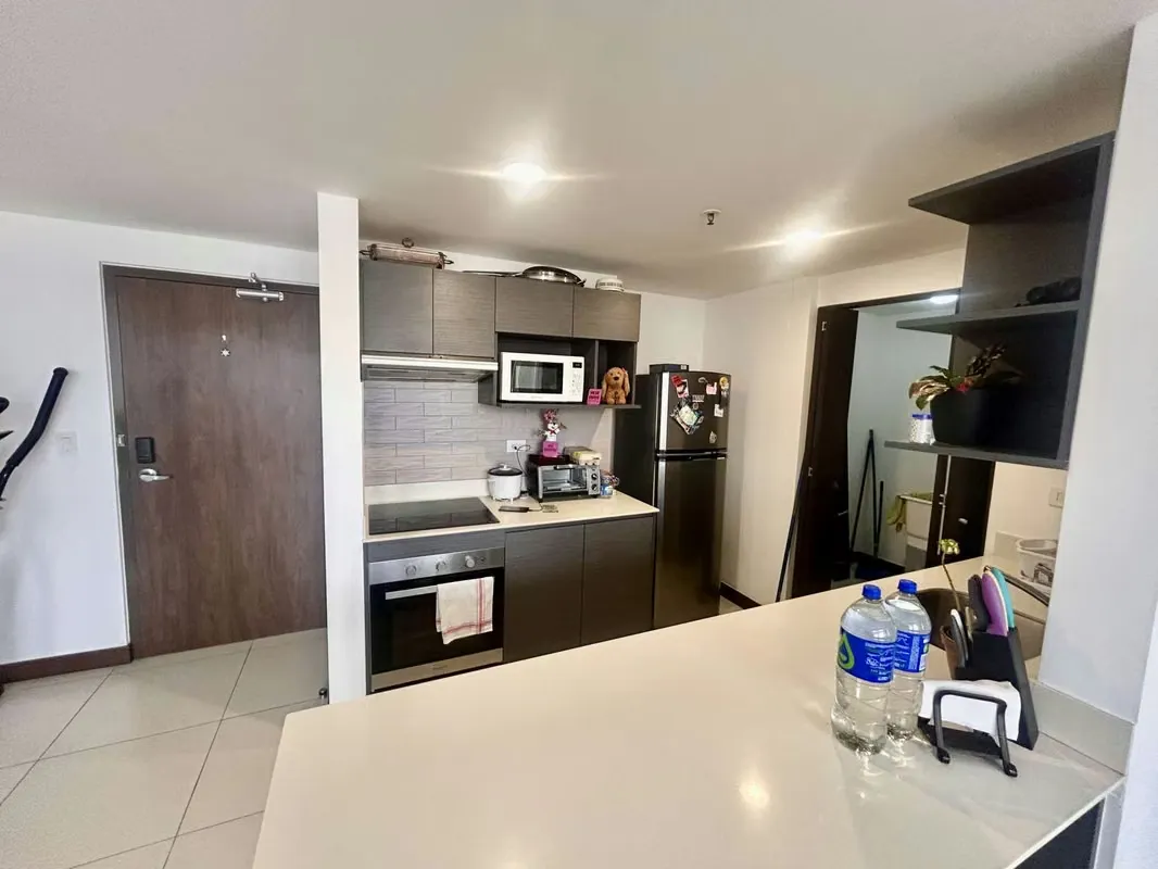 Excellent location within walking distance of Peru Park, close to ..., photo 3