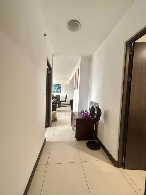 Excellent location within walking distance of Peru Park, close to ..., photo 8