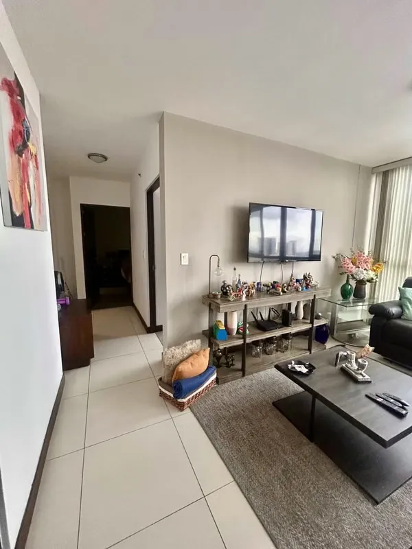 Excellent location within walking distance of Peru Park, close to ..., photo 9