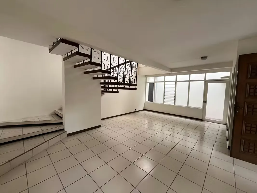 Large apartment for rent in Barrio Escalante