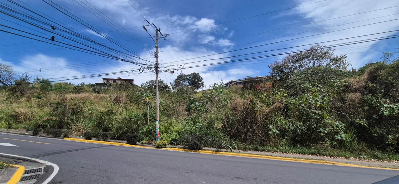 Land For Sale in Escazú 23702