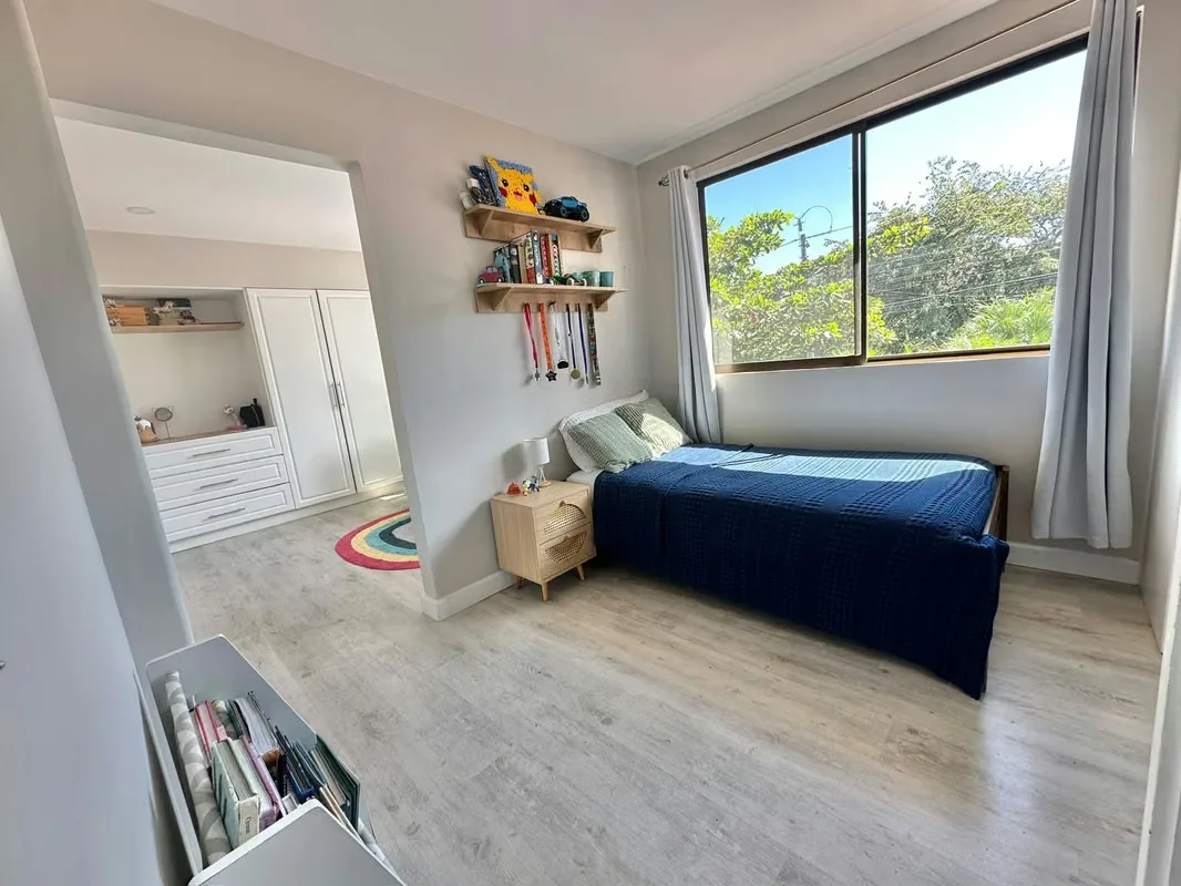 FOR SALE – SPACIOUS HOUSE WITH SWIMMING POOL AND 3 APARTMENTS – CIUDAD COLÓN, photo 16