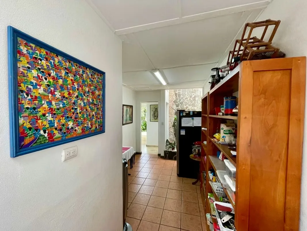 Charming one-story home for sale in Los Yoses, San José, photo 6