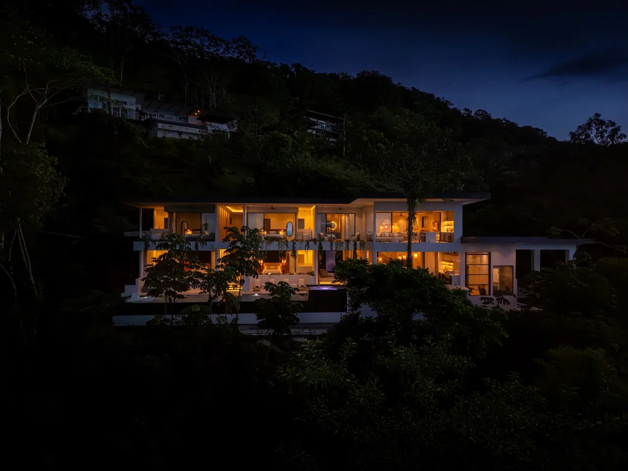 LUXURY PROPERTY WITH FIVE BEDROOM AND PANORAMIC VIEWS OF THE OCEAN, NEAR TO ESCALERAS – 1.36 ACRES, photo 5