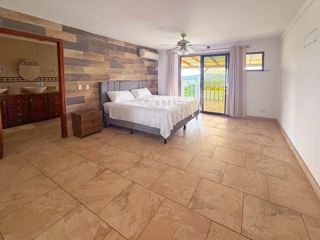 Casa amplia y amueblada en residencial privado en Santa Ana, photo 15
