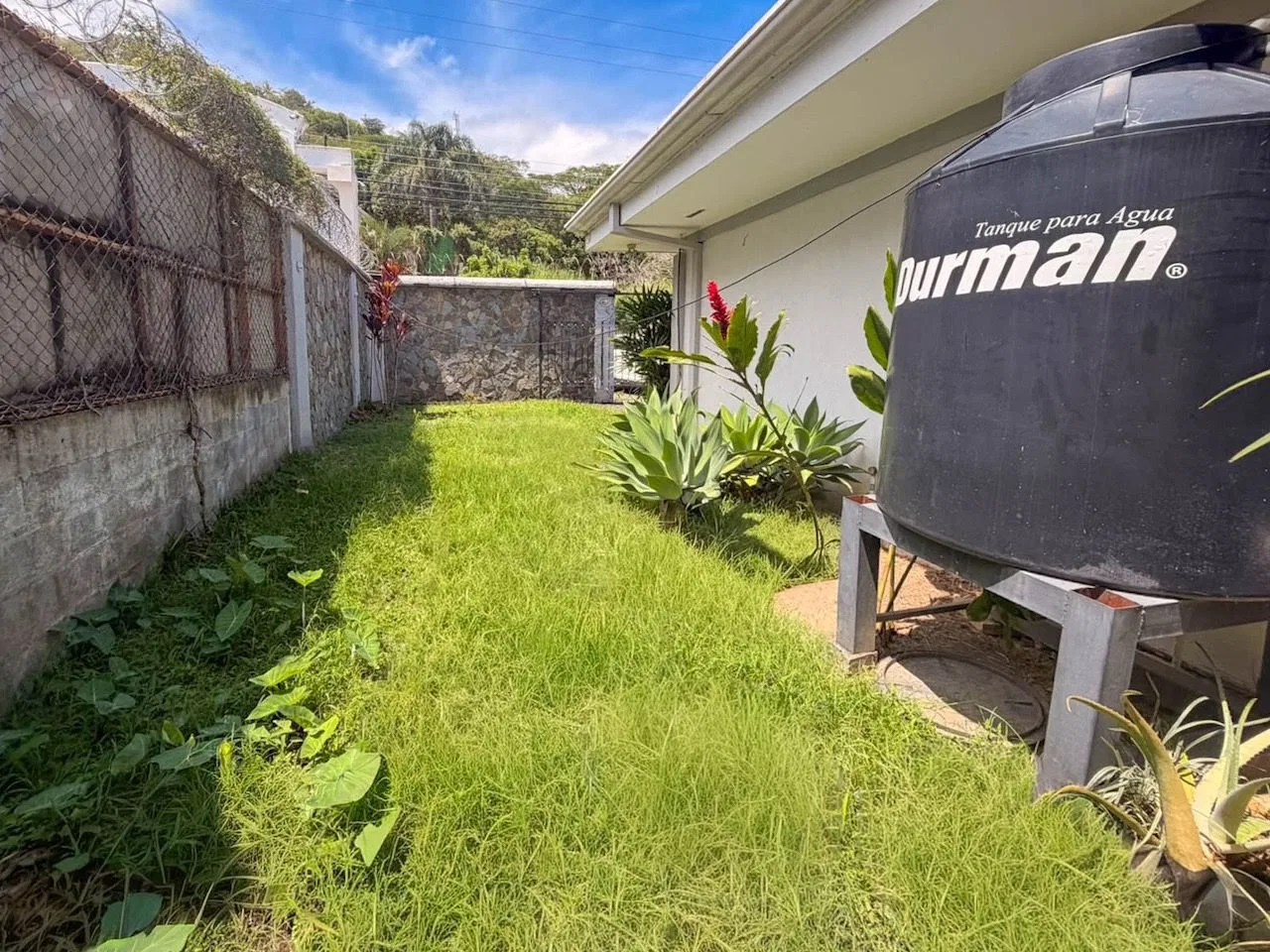 Casa amplia y amueblada en residencial privado en Santa Ana, photo 40
