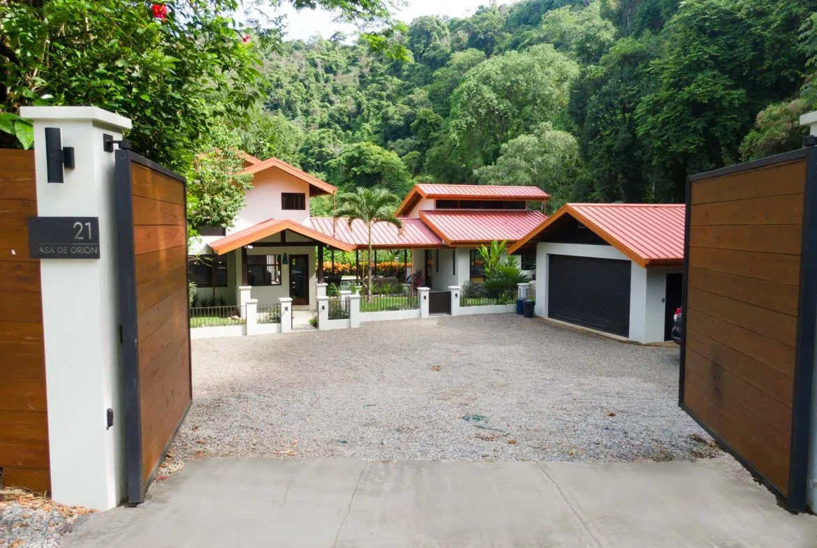 PROPERTY WITH 2 BEDROOM HOUSE AND A GUEST HOUSE, IN PLATANILLO – 3.35 ACRES, photo 6