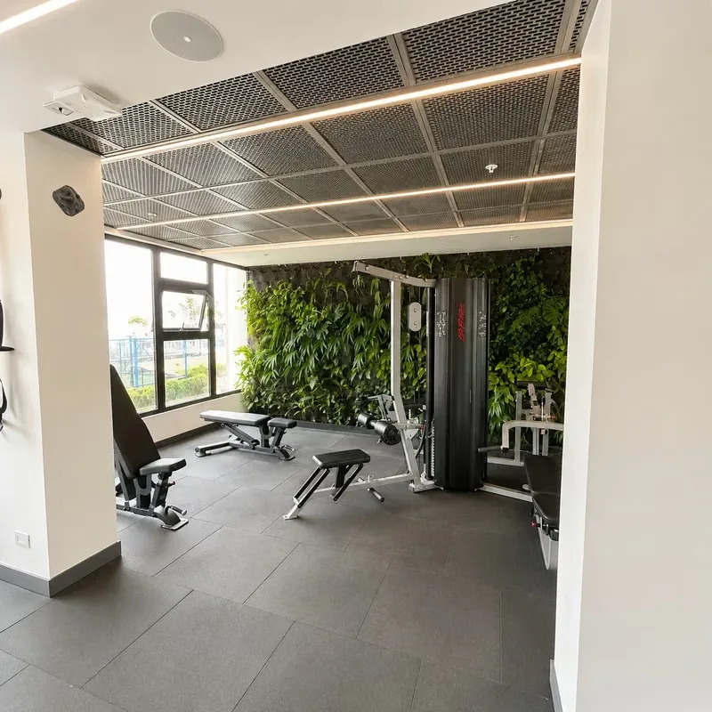 Alquiler de céntrico apartamento en San Pedro – Torre DEN7, ideal para quienes buscan comodidad y una excelente ubicación. El apartamento cuenta con 1 habitación, 1.5 baños, sala ..., photo 2