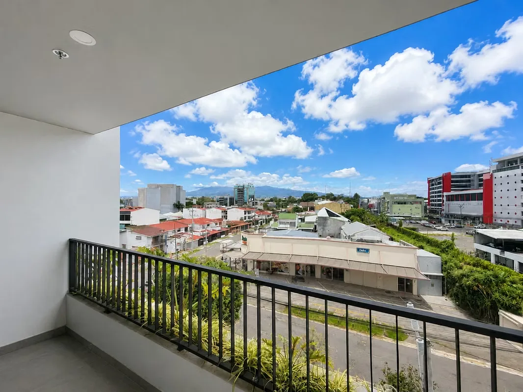 Alquiler de céntrico apartamento en San Pedro – Torre DEN7, ideal para quienes buscan comodidad y una excelente ubicación. El apartamento cuenta con 1 habitación, 1.5 baños, sala ..., photo 3