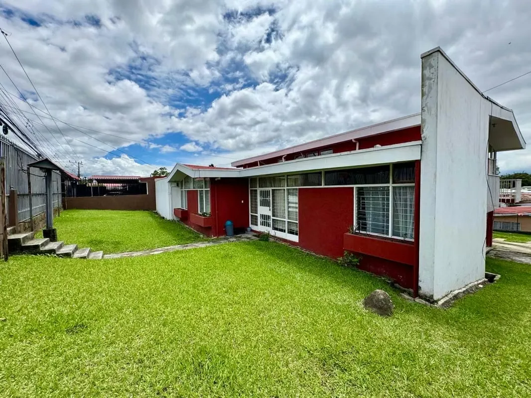 Property for sale with 3 independent apartments in San Pedro, photo 12