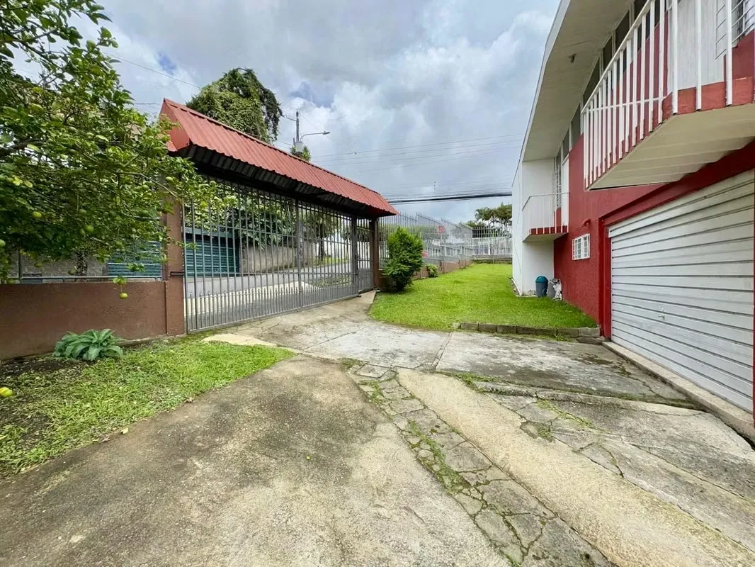 Property for sale with 3 independent apartments in San Pedro, photo 4
