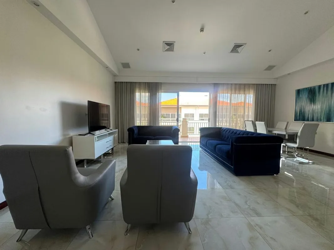 En alquiler apartamento amueblado en Escazú, photo 12