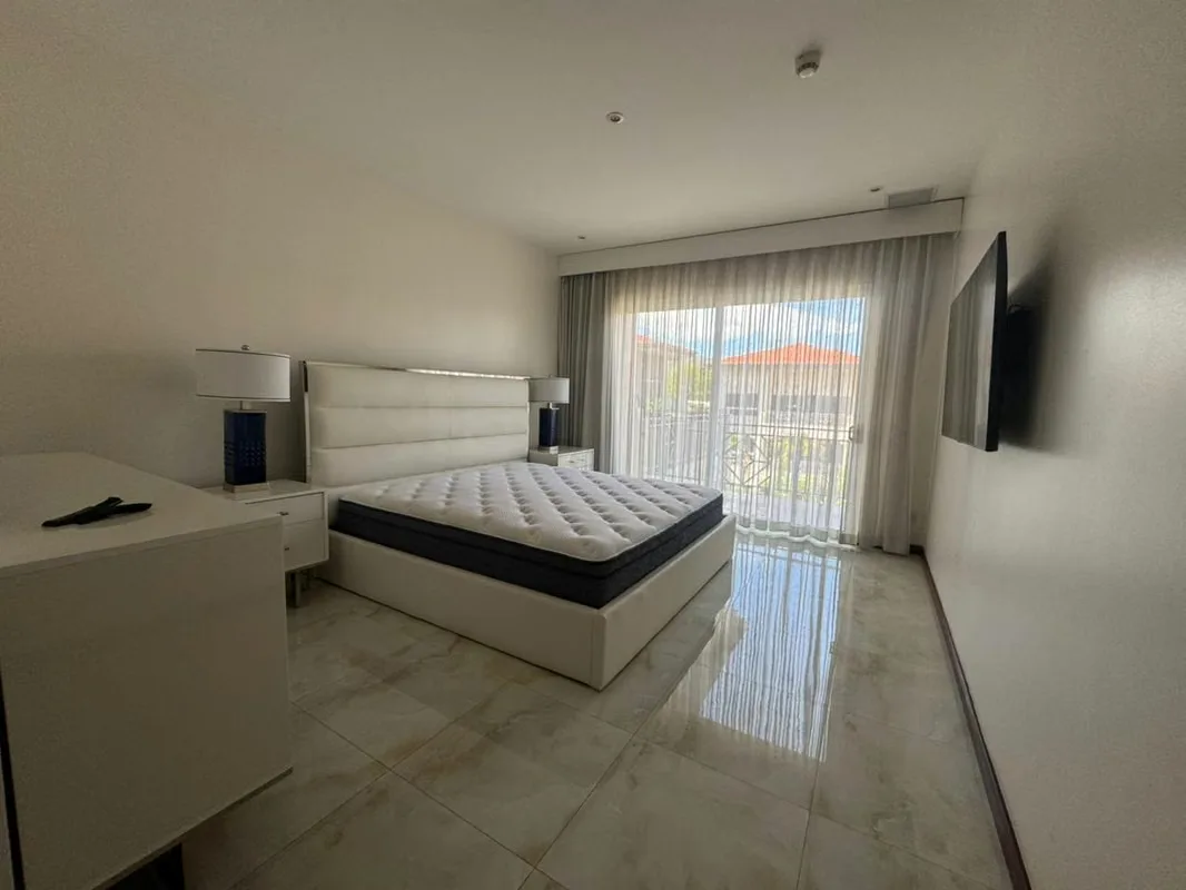 En alquiler apartamento amueblado en Escazú, photo 13