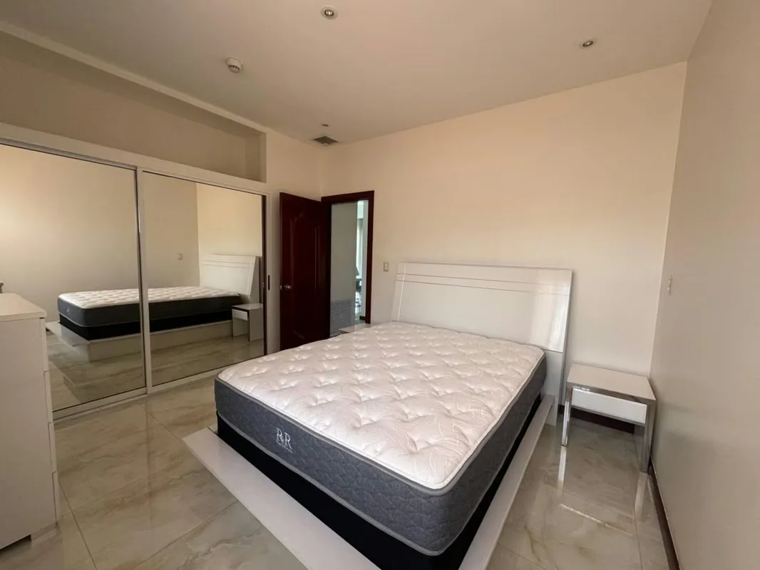 En alquiler apartamento amueblado en Escazú, photo 16