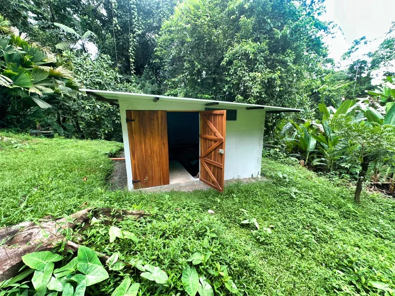 4 Bed Single Family Homes For Sale in Puerto Viejo, photo 5