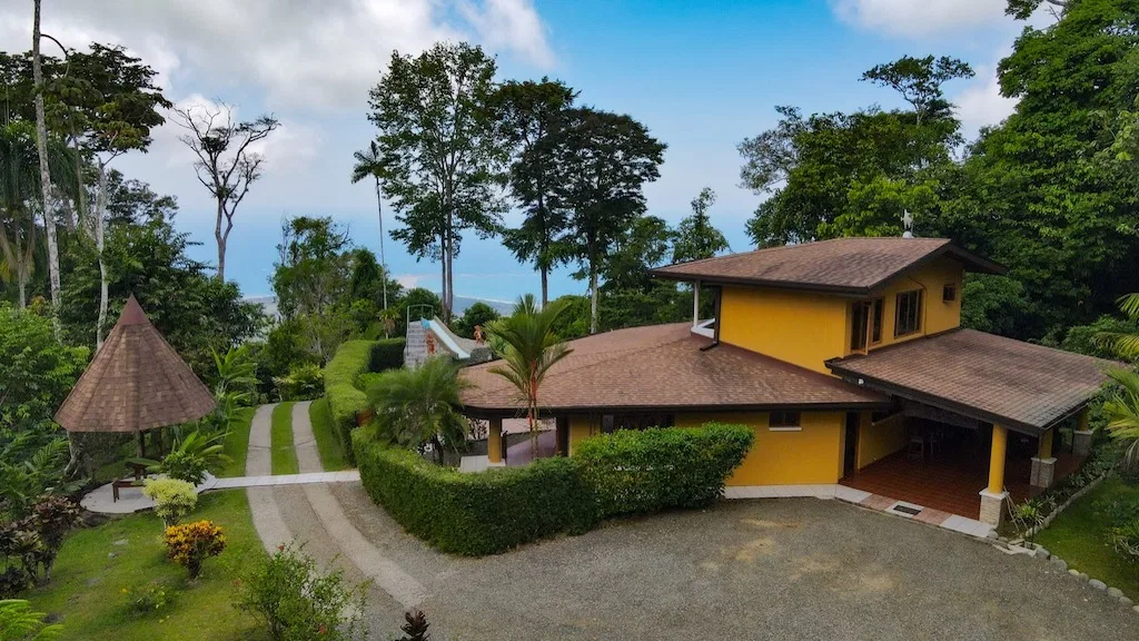3 Bedroom Home with Views to the Whale Tail – 1.25 Acres, photo 11