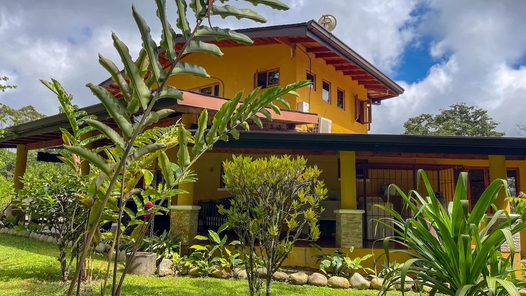 3 Bedroom Home with Views to the Whale Tail – 1.25 Acres, photo 12