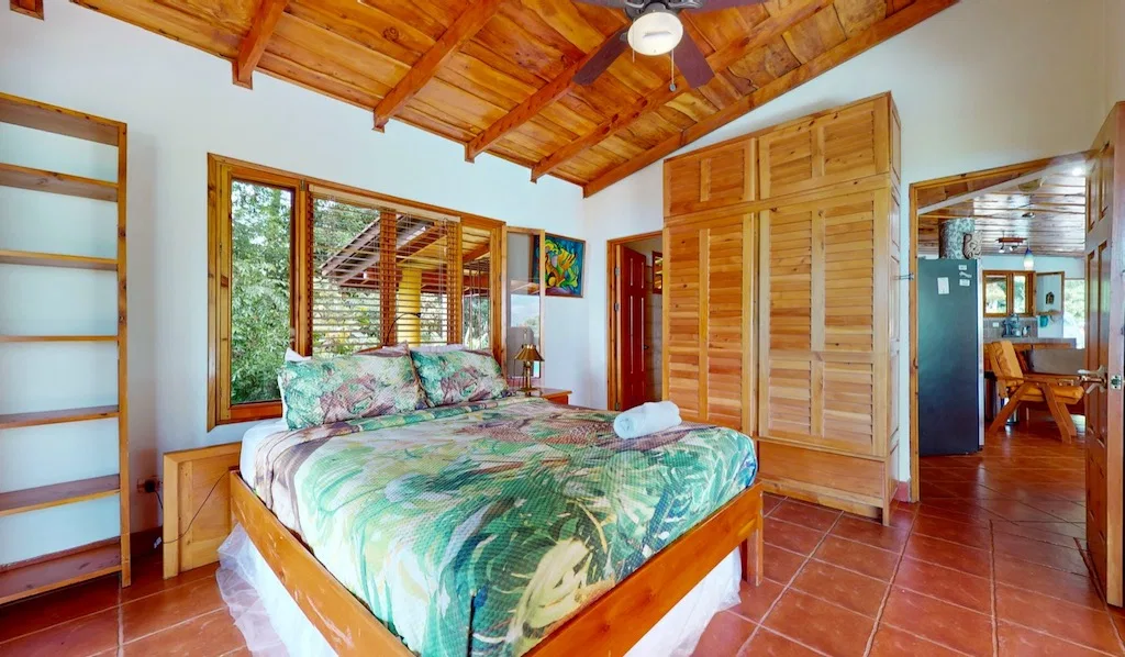 3 Bedroom Home with Views to the Whale Tail – 1.25 Acres, photo 22