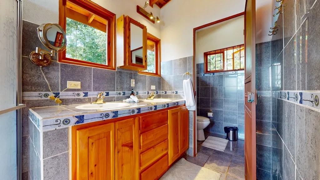 3 Bedroom Home with Views to the Whale Tail – 1.25 Acres, photo 23