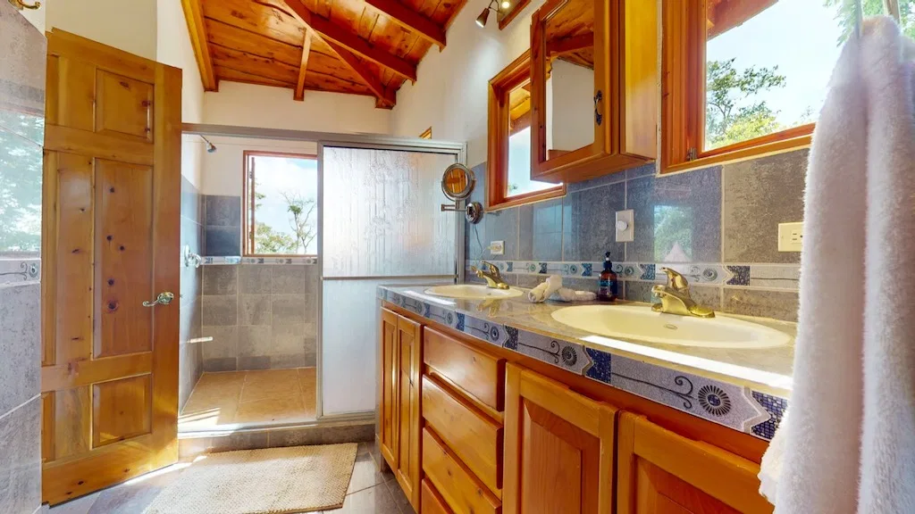 3 Bedroom Home with Views to the Whale Tail – 1.25 Acres, photo 24
