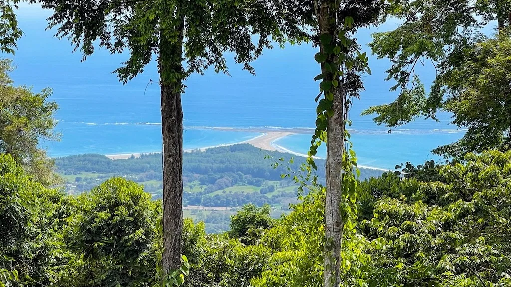 3 Bedroom Home with Views to the Whale Tail – 1.25 Acres, photo 4