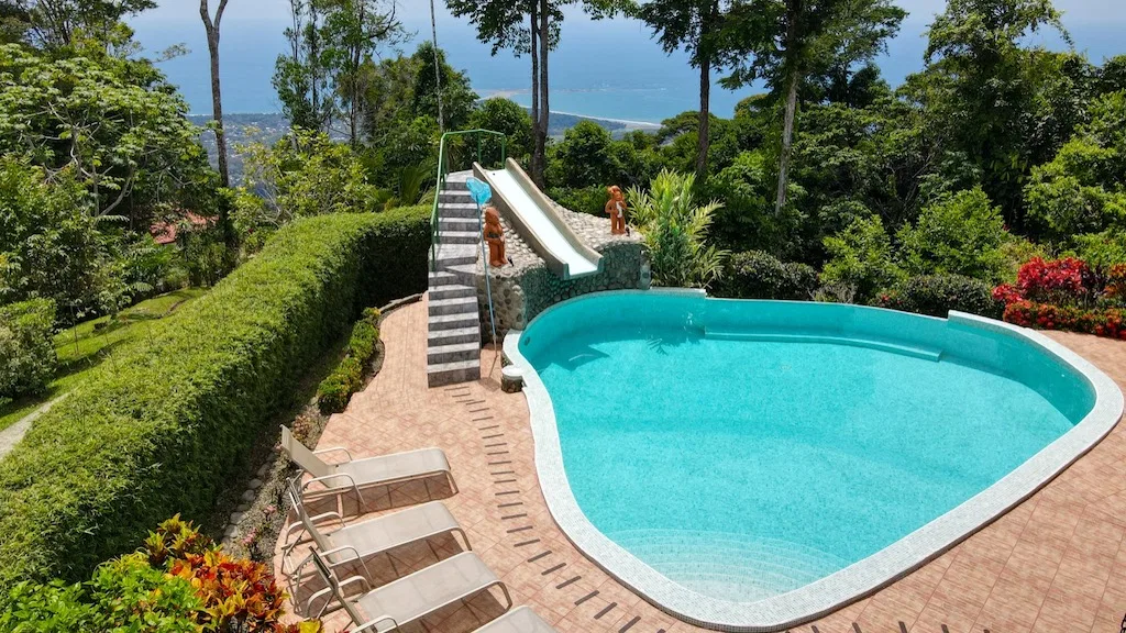 3 Bedroom Home with Views to the Whale Tail – 1.25 Acres, photo 7