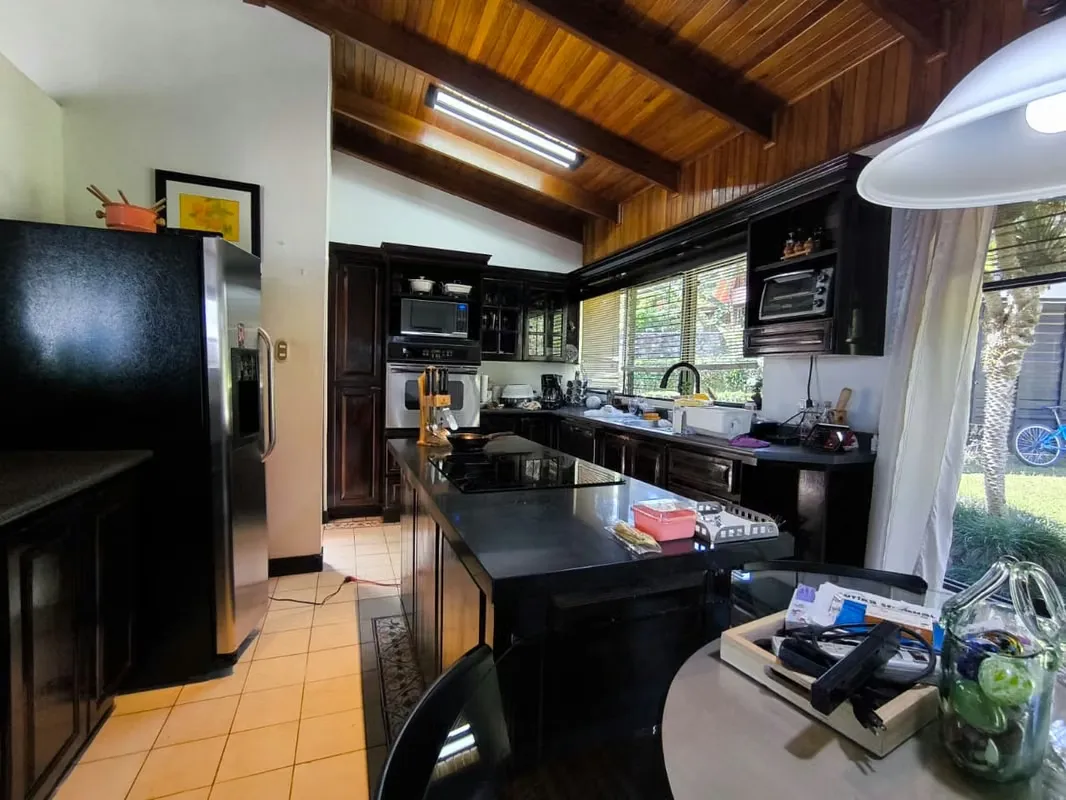 Space, privacy, and nature in San Antonio de Escazú, photo 9