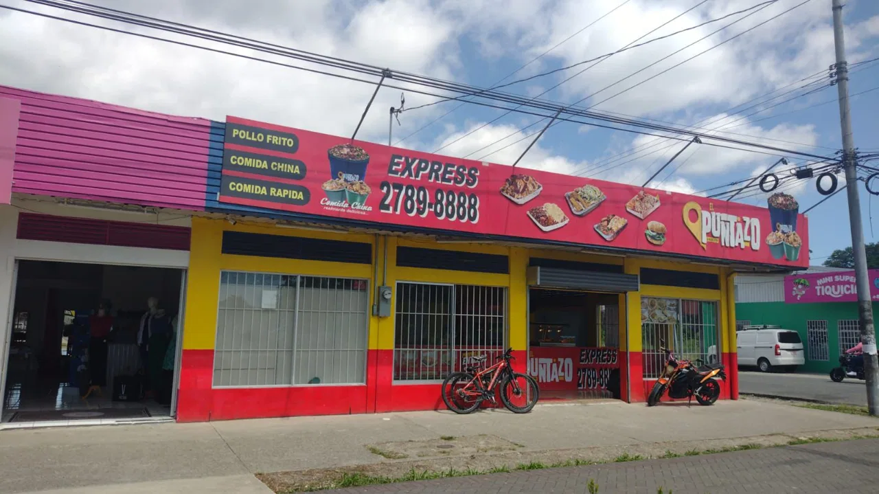 Prime Commercial Investment: Dual Retail Units + Expansion Lot in Rio Claro Center - REMAX Jungle Properties | Pavones Golfito Real Estate