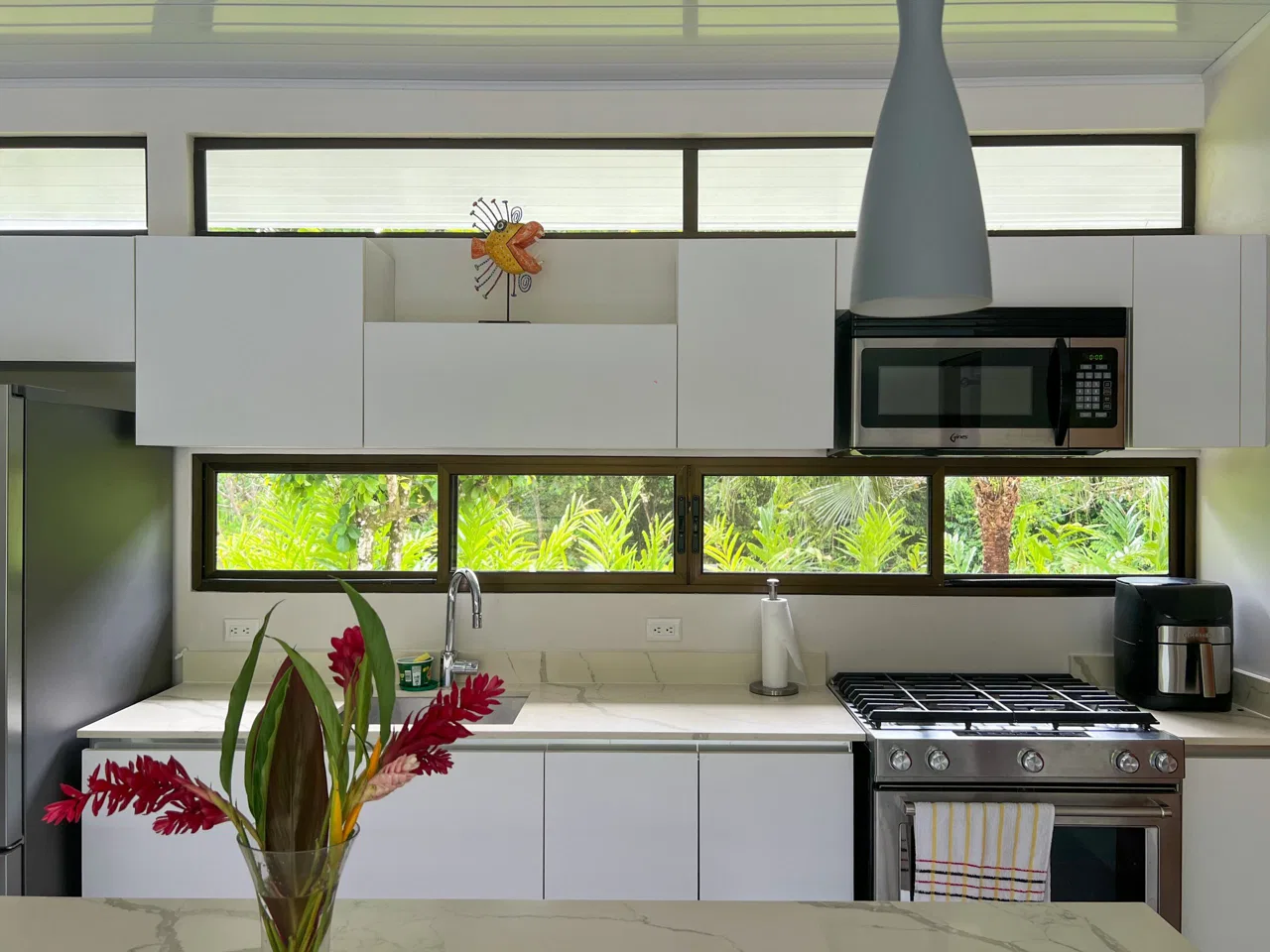 CASA CANTO DEL RÍO – A MODERN JUNGLE RETREAT WITH RIVERFRONT SERENITY & PRIVATE POOL ON 1-ACRE, photo 11