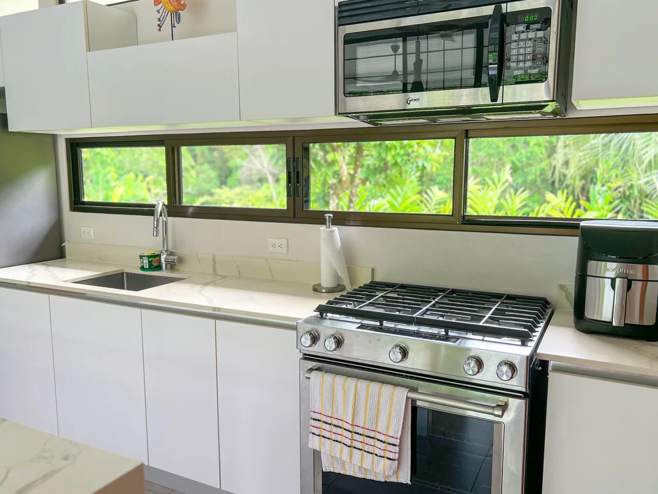 CASA CANTO DEL RÍO – A MODERN JUNGLE RETREAT WITH RIVERFRONT SERENITY & PRIVATE POOL ON 1-ACRE, photo 15