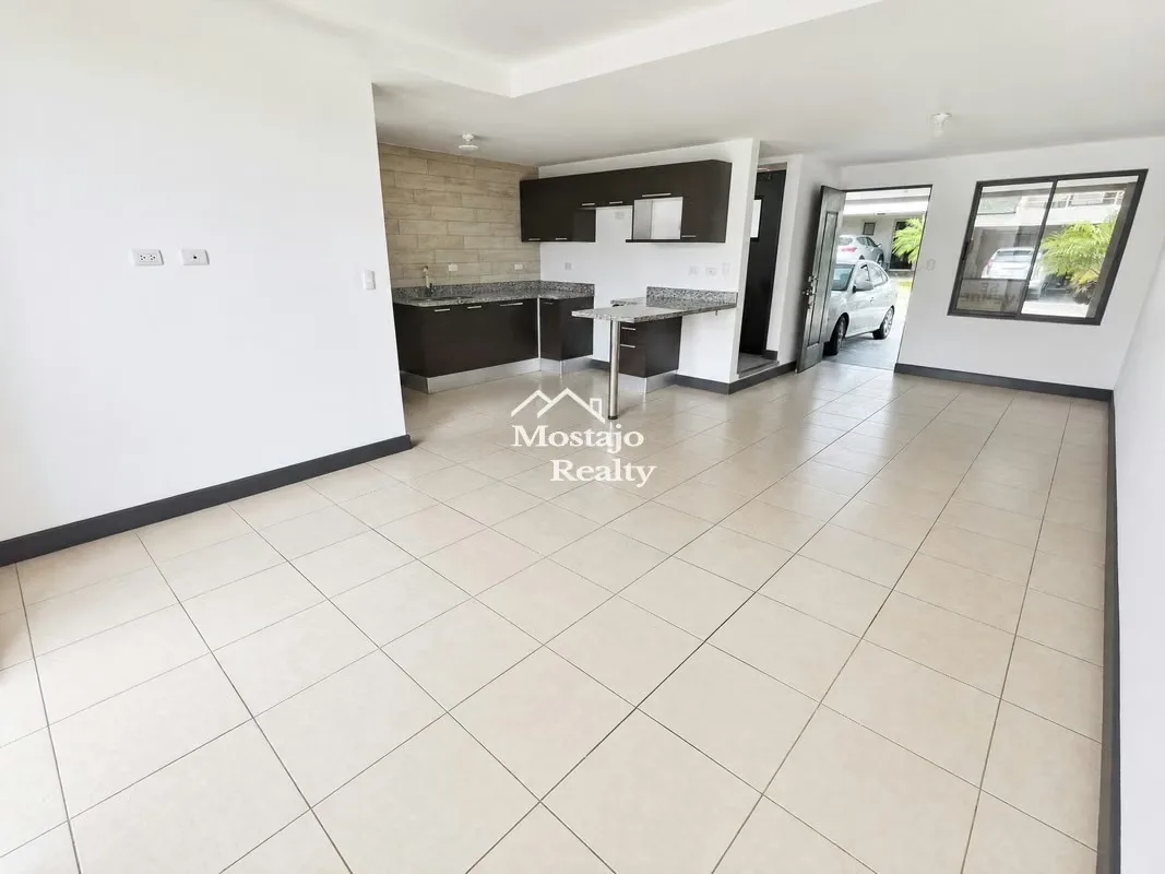 ¡REMATE BANCARIO! Casa en venta en Condominio Altavista, Ciudad Colón, Mora, photo 4