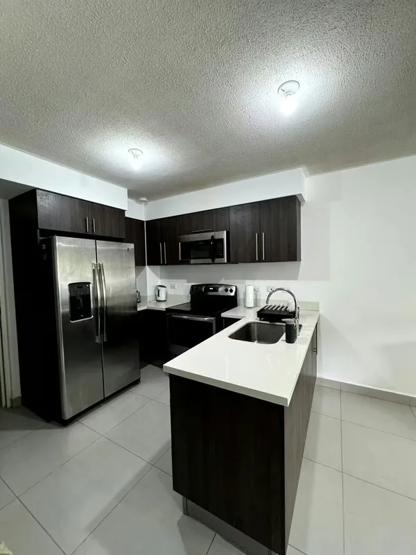 ¡Todo lo que necesitas en un solo lugar! Apartamento completamente amueblado, equipado y listo para habitar, ideal para quienes buscan comodidad, seguridad y excelentes amenidades., photo 9