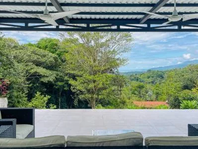 Casa armoniosa y moderna con piscina infinita, vista al mar, photo 6